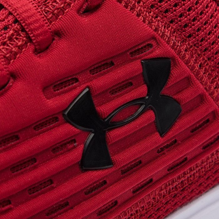 Basket Under Armour SURGE SE