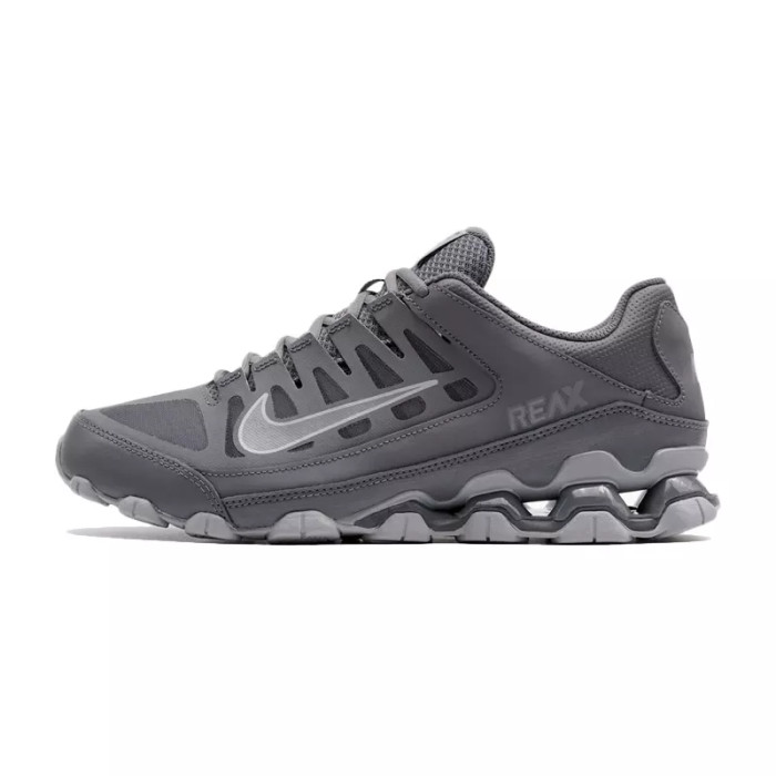 Nike Basket Nike REAX 8 TR