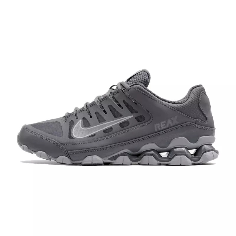 Nike Basket Nike REAX 8 TR Nike Basket Nike REAX 8 TR