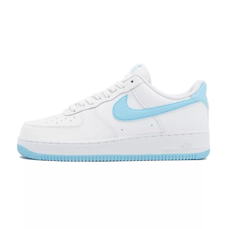 Nike Basket Nike AIR FORCE 1 07 Nike Basket Nike AIR FORCE 1 07