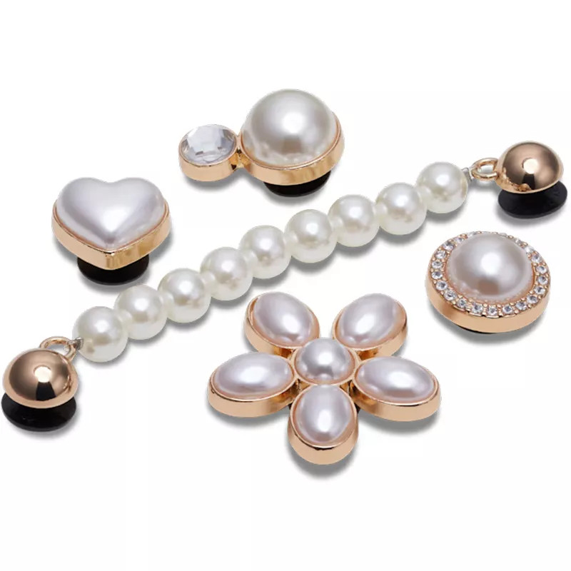 CROCS PINS Jibbitz Crocs DAINTY PEARL JEWELRY 5 PACK CROCS PINS Jibbitz Crocs DAINTY PEARL JEWELRY 5 PACK