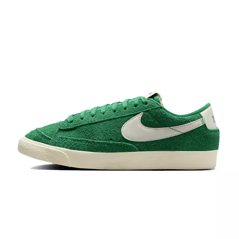 Nike Basket Nike W BLAZER LO 77 Nike Basket Nike W BLAZER LO 77