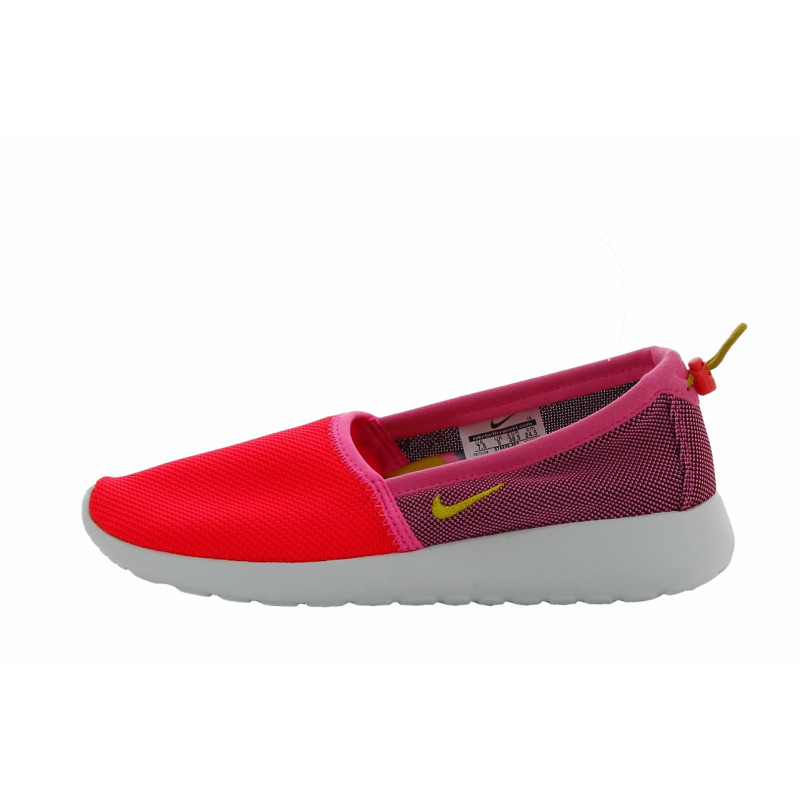 Basket Nike Roshe Run Slip On - Ref. 579826-602 Basket Nike Roshe Run Slip On - Ref. 579826-602